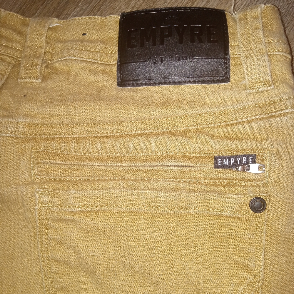 Empyre skinny jeans 30×32